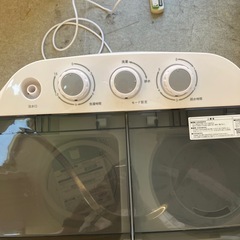 H2508-376 Daiya 二槽式小型洗濯機 2024年製 0-E102 取説付き 中古美品 動作確認済みの画像