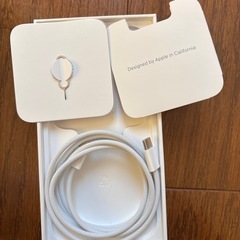箱のみiPhone15グリーンの画像