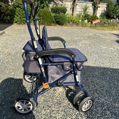 シルバーカー　　　老人用手押し車の画像