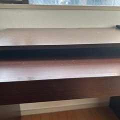 【格安でお譲りします】デスクテーブルの画像