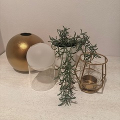 花瓶、造花などセットの画像