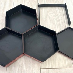 3段重箱　持ち手付き　おせちの画像