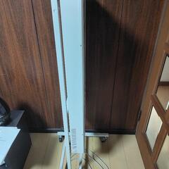 【中古美品】リモコン式視力検査機の画像