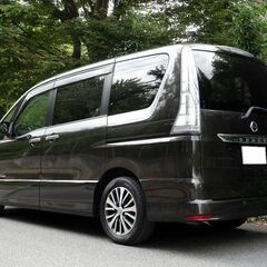 車検満タン セレナハイブリッド 後期 エマージェンシーブレーキ ナビ フルセグTV Bluetooth フリップダウンモニター アラウンドビューモニター 両側パワスラ インテリキー クルコン LEDライト ETCの画像