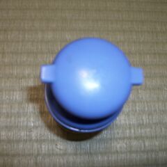 クリア 醤油さし 青い蓋の画像