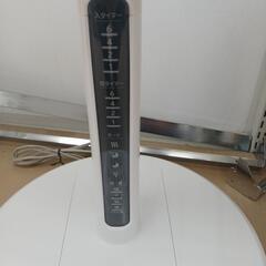 【ドリーム尾浜店】リビング扇風機　日立　2016年製　HEF-110R　WH　※多少の使用感あり　※動作確認OK　 高さ(H)--× 幅(W)--cm× 奥行(D)--cmの画像