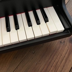 KAWAI 木製　ミニ　グランド　ピアノの画像