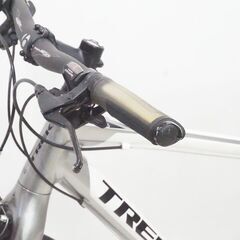 TREK 7.6FX 2013年モデル クロスバイクの画像