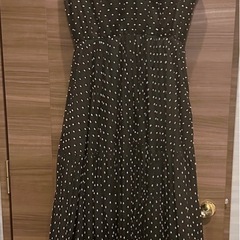 efla ドット柄ティアードボリュームワンピースの画像