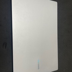 ノートパソコンの画像