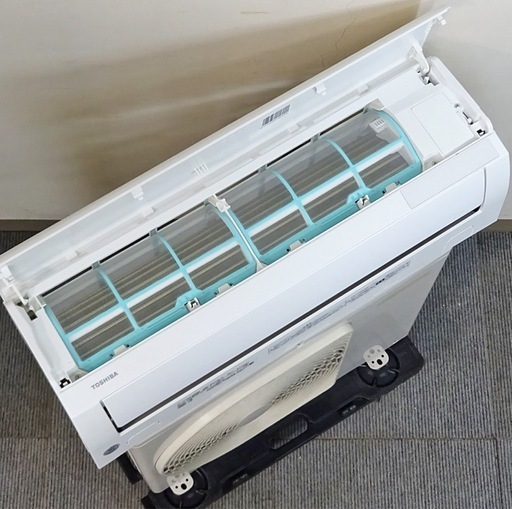 【取引完了 】(36) TOSHIBA【RAS-H221M】東芝 マジック洗浄熱交換器 ルームエアコン 2.2kW おもに6畳用 2021年製 取付販売