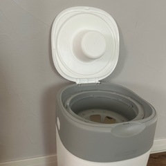 オムツ用ゴミ箱の画像
