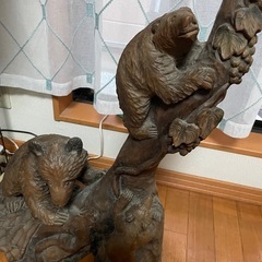 レトロ　熊の木彫り　の画像