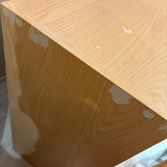 ナチュラルカラー食器棚の画像
