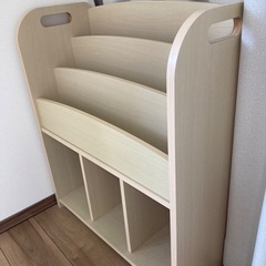 絵本　本棚　白　マガジンラックの画像