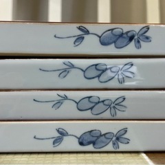 居酒屋にあるお皿セット
の画像