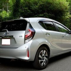 車検満タン 令和2年式 アクア 後期 実走行 トヨタセーフティセンス 衝突軽減ブレーキ ナビ フルセグTV Bluetootｈ バックモニター コーナーセンサー スマートキー LEDライト ETCの画像
