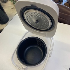 【処分、無償】アイリスオーヤマ炊飯器三合※難ありの画像