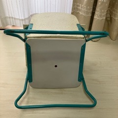折りたたみ子供椅子の画像