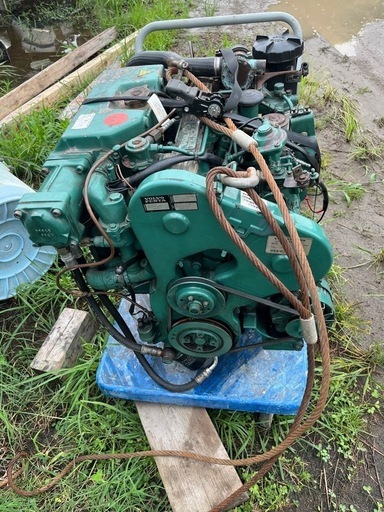 ボルボエンジンとドライブセット