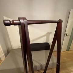ハンガーラック　木製（高さ161cm×幅74㎝×奥行45cm）の画像