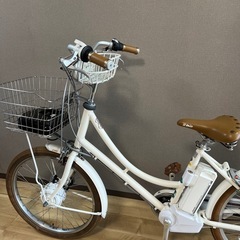 美品✨ ブリヂストン電動自転車「il mio」 バッテリーB400 (14.3～14.6Ah相当)の画像