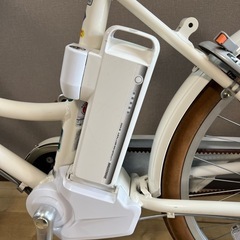 美品✨ ブリヂストン電動自転車「il mio」 バッテリーB400 (14.3～14.6Ah相当)の画像