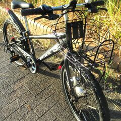 中古自転車 DRIDE マウンテンバイク 子供用 自転車 6段ギア 22インチ LEDライト ブラック 小学生までの画像
