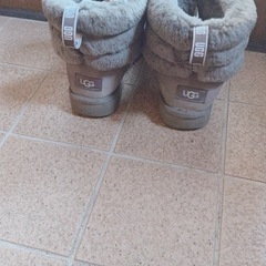 UGGムートンブーツ グレー 25cmの画像