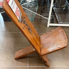【直接引き取り限定】アフリカ 無垢木製チェアの画像
