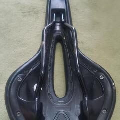 gorix ロードバイク用サドルの画像