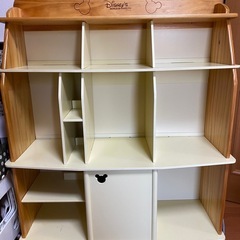 ディズニーワールドファミリーCD、DVD、棚