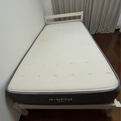 【美品】ニトリ　シングルベッド＆マットレスの画像