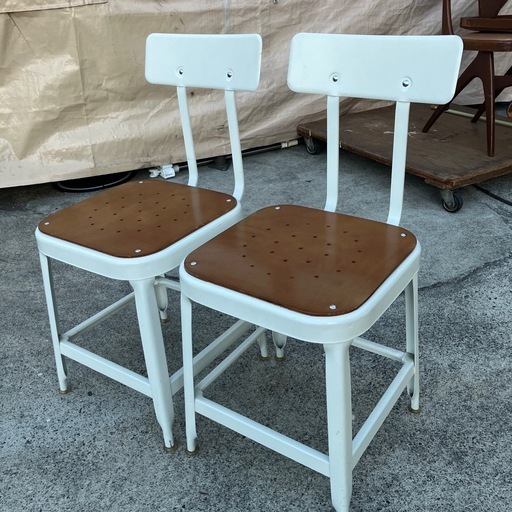 【2脚セット/?参考価格約3万円】ダイニングチェア レトロ調 スチール製 木製座面 二脚セット チェア リビング カフェ ダイニング 