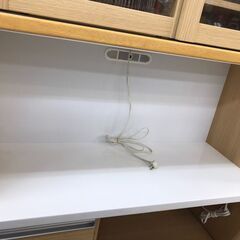 【ジャングルジャングル岩出店】【B34】食器棚 ナチュラル 幅105cm×奥行44cm×高さ184cm 中古 家具 和歌山 岩出市 紀の川市 海南市の画像