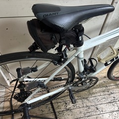 GIANT DEFY ジャイアントのロードバイク付属品多数の画像