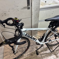 GIANT DEFY ジャイアントのロードバイク付属品多数の画像
