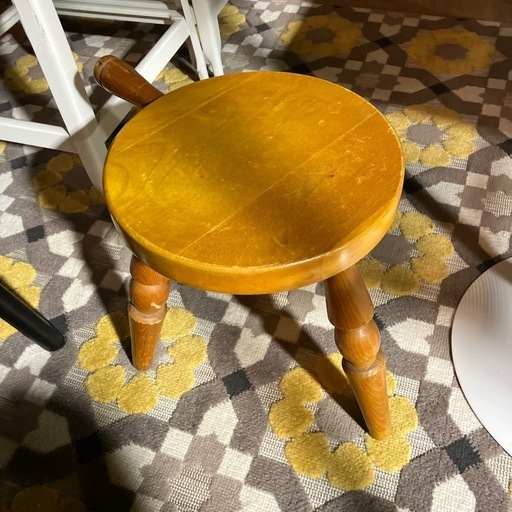 【?希少品】飛騨産業 キツツキマーク ブランド家具　木製　ウッド　丸椅子　家具　インテリア　腰掛け　ミルクスツール イエロー【座面25.5&times;25.5高29】