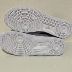 新品未使用Nike Air Force 1 ホワイト 28㎝の画像