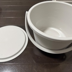 無印良品ふた付きバケツの画像