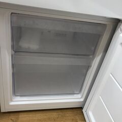 ★リユースのサカイ幸手店★SJ10279★ジモティ割あり★ ハイアール　Haier 冷蔵庫 JR-NF140M 140L 22年製 動作確認／クリーニング済み の画像