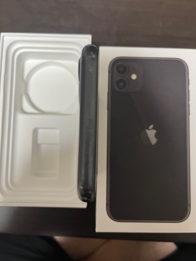SIMフリー　iPhone11本体　64GB