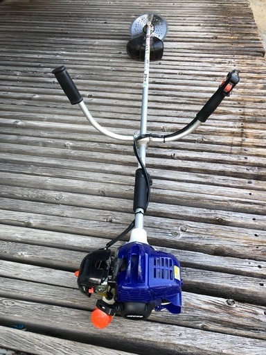 刈払機 草刈機 E