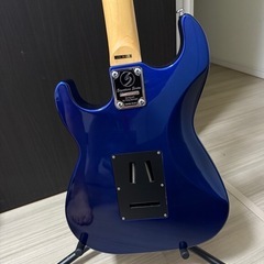 グレッグベネットエレキギター 青