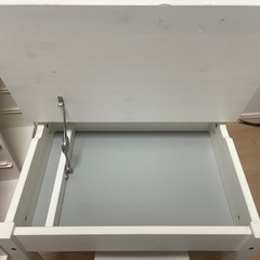 IKEAイケア子供用デスクセットの画像