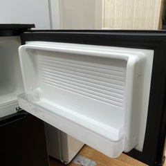 激安冷蔵庫!! Comfee コンフィ 2ドア RCT90BL コンパクトタイプ 2022年 90L の画像