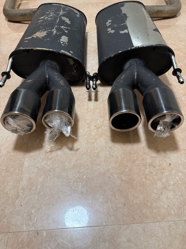 [本日で終了]  レクサスLS  TRD  4本出しマフラー