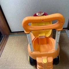 アンパンマンの車の画像