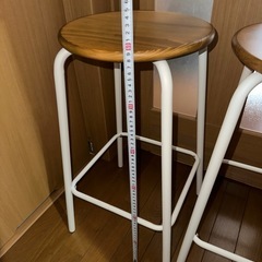 カウンターチェア2脚の画像