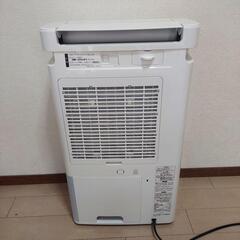 美品 2024年 コロナ CD-WH1224 衣類乾燥除湿機 コンプレッサー式 14〜30畳 クリスタルホワイト 衣類乾燥機 除湿機 の画像